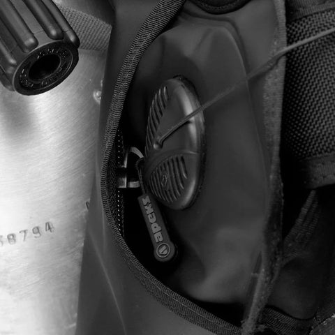 Apeks Exotec Buoyancy Compensator Black Apeks Exotec Buoyancy Compensator Black
