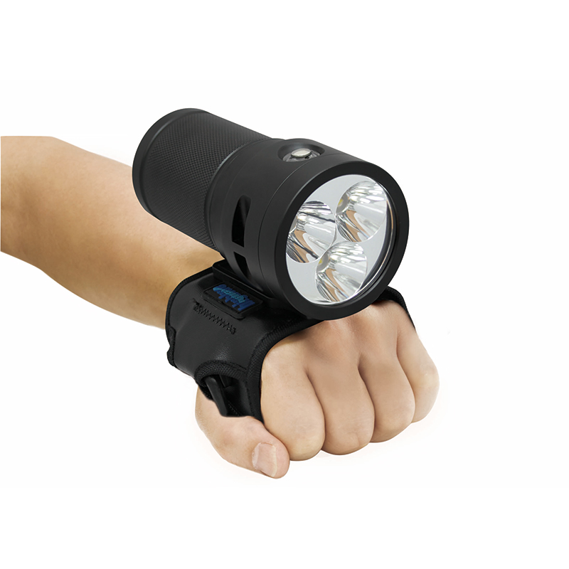 Bigblue Tech Glove with Low-Profile Mounting Bracket | Diving Sports Canada Bigblue Tech Glove with Low-Profile Mounting Bracket | Diving Sports Canada